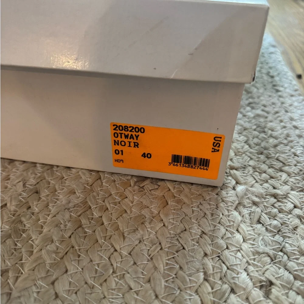 Isabel Marant Black Leather and Suede Studded Ankle Length Boots — Size 40 - Picture 10 of 12